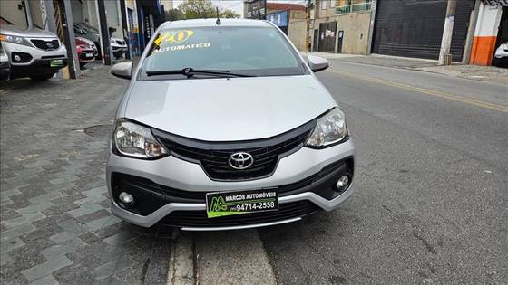 TOYOTA ETIOS 1.5 X PLUS SEDAN 16V FLEX 4P AUTOMÁTICO